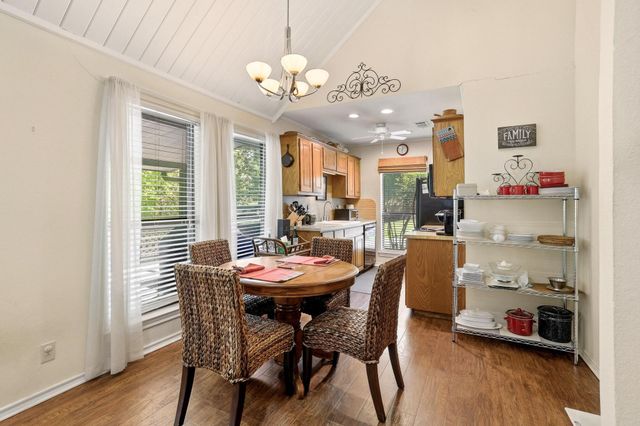 325 Lakewood Lane, Pottsboro, TX 75076