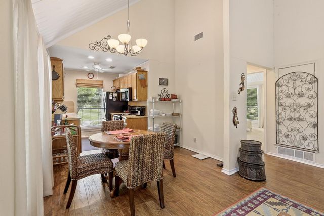 325 Lakewood Lane, Pottsboro, TX 75076