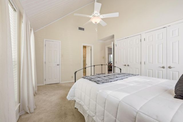 325 Lakewood Lane, Pottsboro, TX 75076