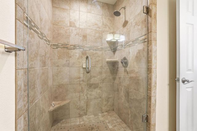 325 Lakewood Lane, Pottsboro, TX 75076