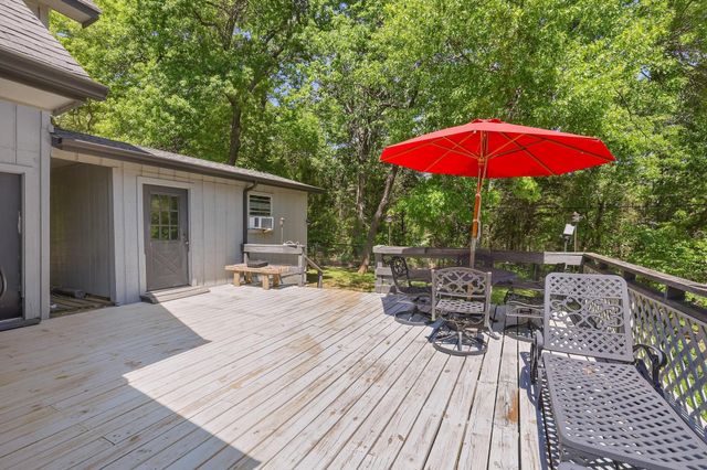 325 Lakewood Lane, Pottsboro, TX 75076