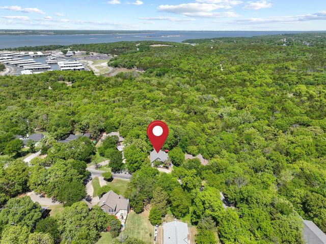 325 Lakewood Lane, Pottsboro, TX 75076