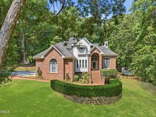 6 King William Court, Raleigh, NC 27613