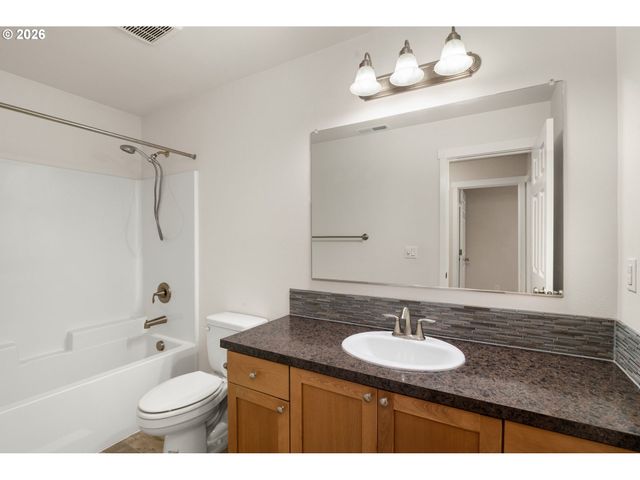 31250 Nw COMMERCIAL St, North Plains, OR 97133