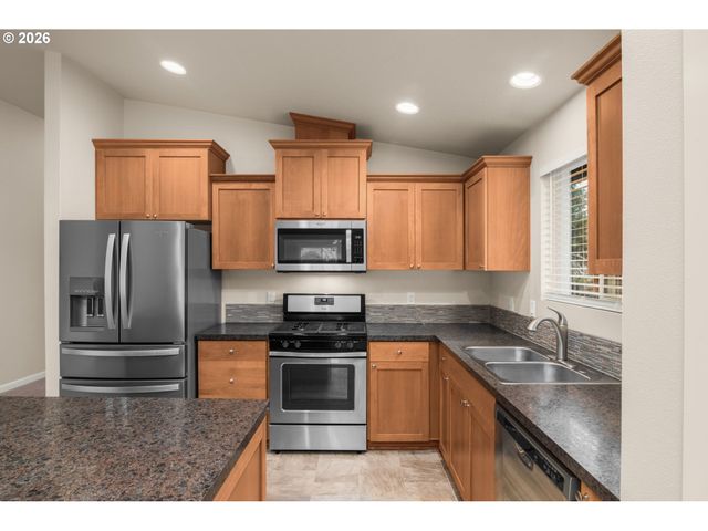 31250 Nw COMMERCIAL St, North Plains, OR 97133