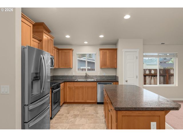 31250 Nw COMMERCIAL St, North Plains, OR 97133