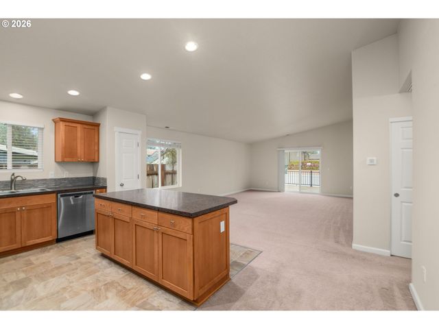 31250 Nw COMMERCIAL St, North Plains, OR 97133