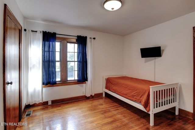 167 S College St, Madisonville, TN 37354