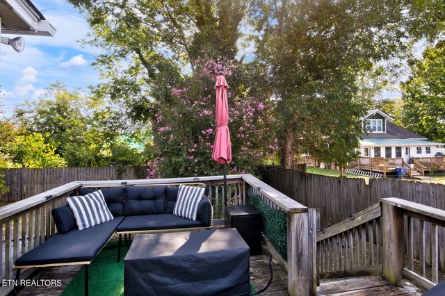 167 S College St, Madisonville, TN 37354