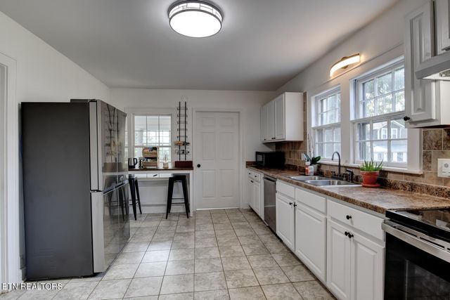 167 S College St, Madisonville, TN 37354