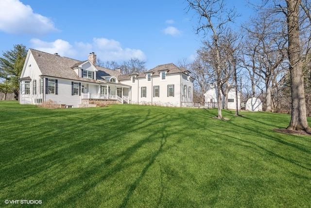383 County Line Road, Barrington Hills, IL 60010