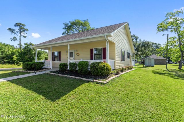 9506 Fournier Avenue, D'iberville, MS 39540