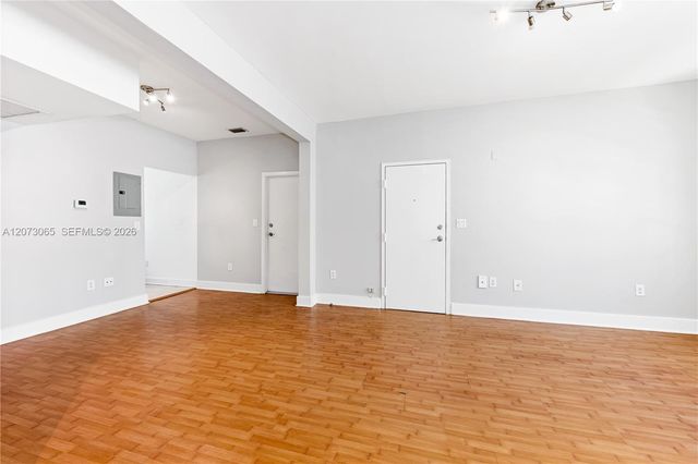 1000 Meridian Avenue 8, Miami Beach, FL 33139