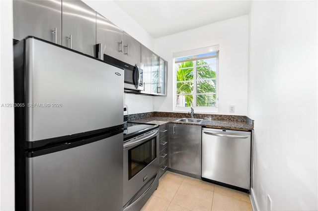 1000 Meridian Avenue 8, Miami Beach, FL 33139
