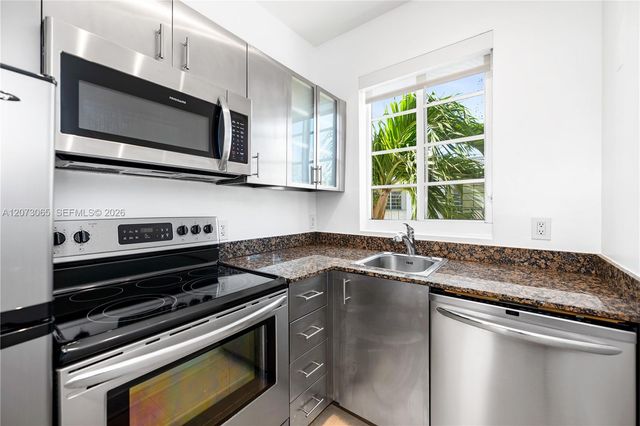1000 Meridian Avenue 8, Miami Beach, FL 33139