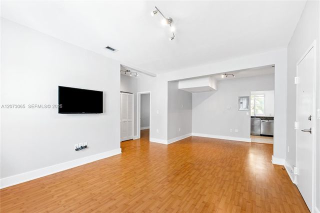 1000 Meridian Avenue 8, Miami Beach, FL 33139