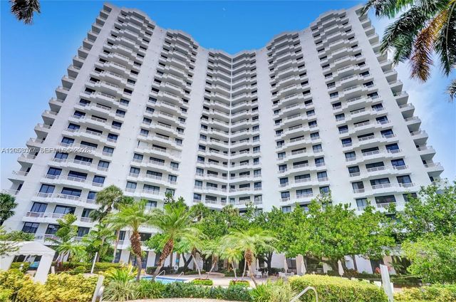 3300 NE 192nd St 809, Aventura, FL 33180