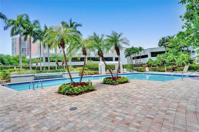 3300 NE 192nd St 809, Aventura, FL 33180