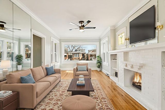 7640 S Bishop Street, Chicago, IL 60620