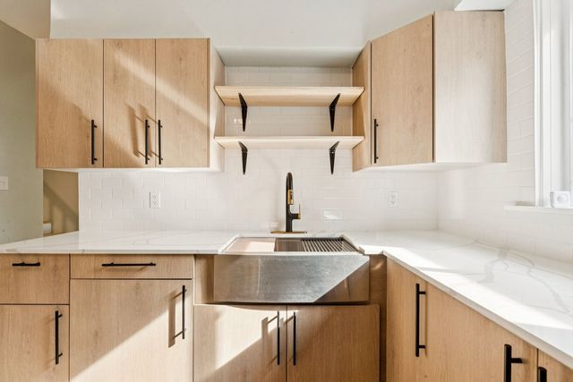 7640 S Bishop Street, Chicago, IL 60620