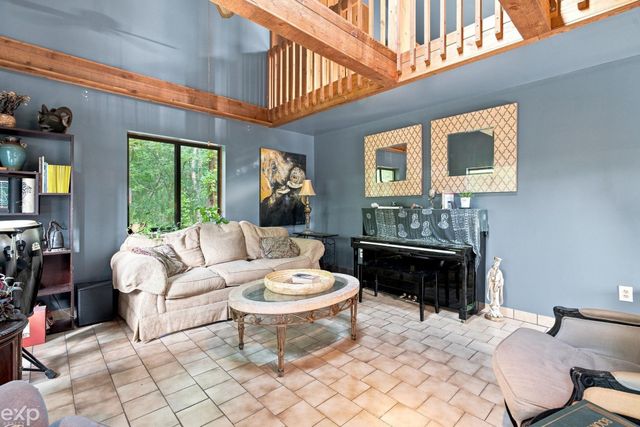 535 Goldengate Street, Lake Orion, MI 48362