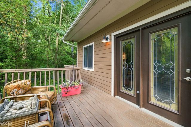 535 Goldengate Street, Lake Orion, MI 48362