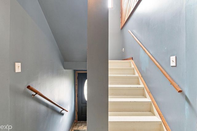 535 Goldengate Street, Lake Orion, MI 48362