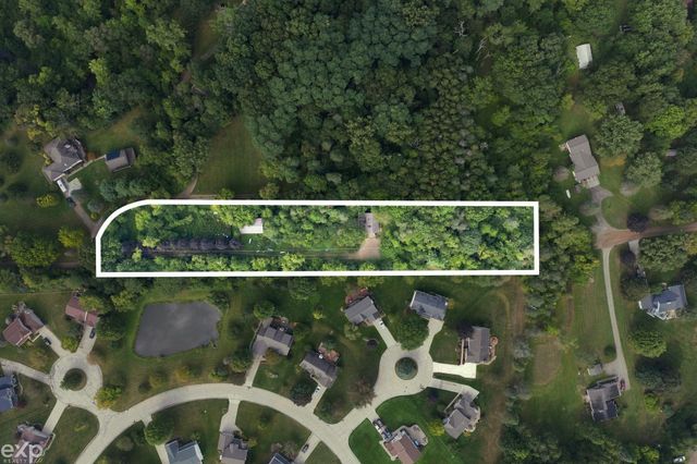 535 Goldengate Street, Lake Orion, MI 48362