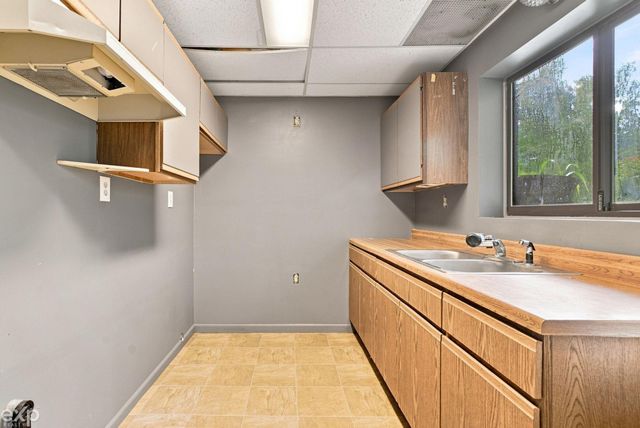 535 Goldengate Street, Lake Orion, MI 48362