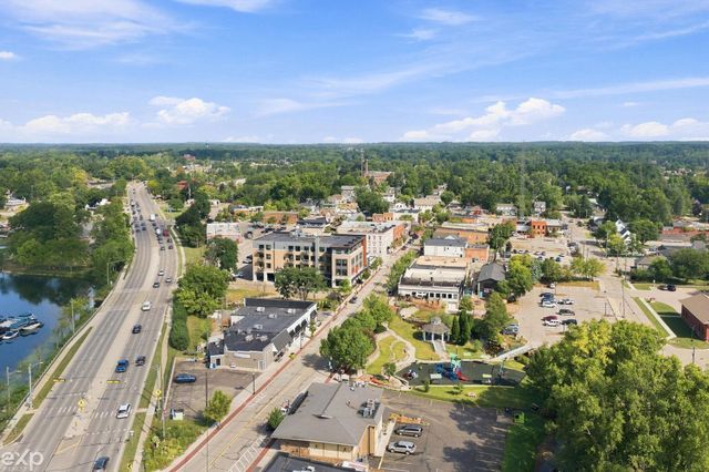 535 Goldengate Street, Lake Orion, MI 48362