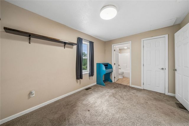 518 State Route 908 Ext, Tarentum, PA 15084