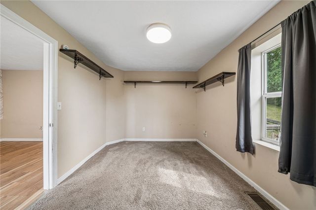 518 State Route 908 Ext, Tarentum, PA 15084