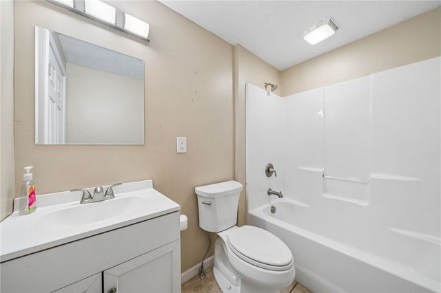 518 State Route 908 Ext, Tarentum, PA 15084