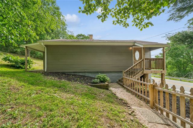 518 State Route 908 Ext, Tarentum, PA 15084