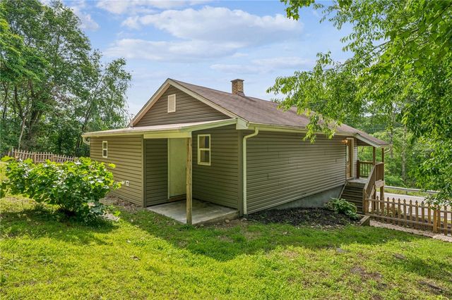 518 State Route 908 Ext, Tarentum, PA 15084