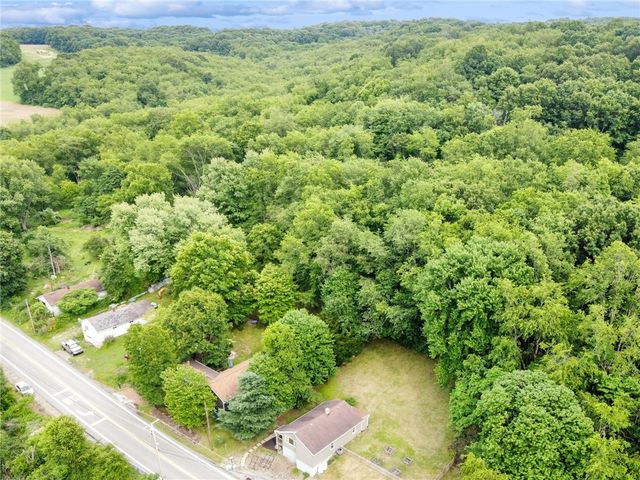 518 State Route 908 Ext, Tarentum, PA 15084