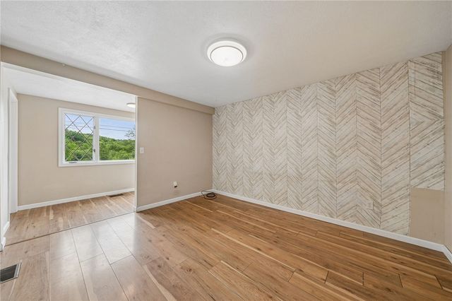 518 State Route 908 Ext, Tarentum, PA 15084