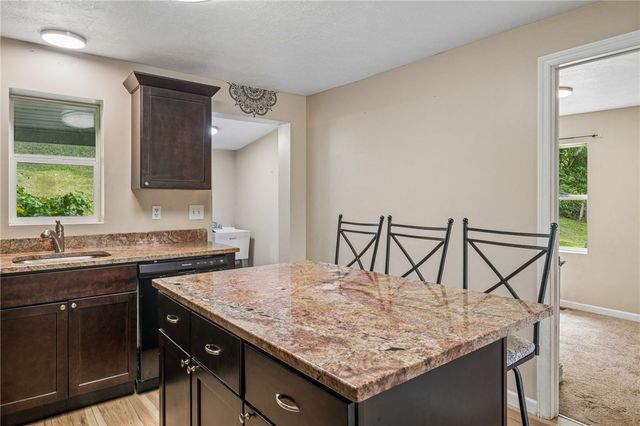 518 State Route 908 Ext, Tarentum, PA 15084