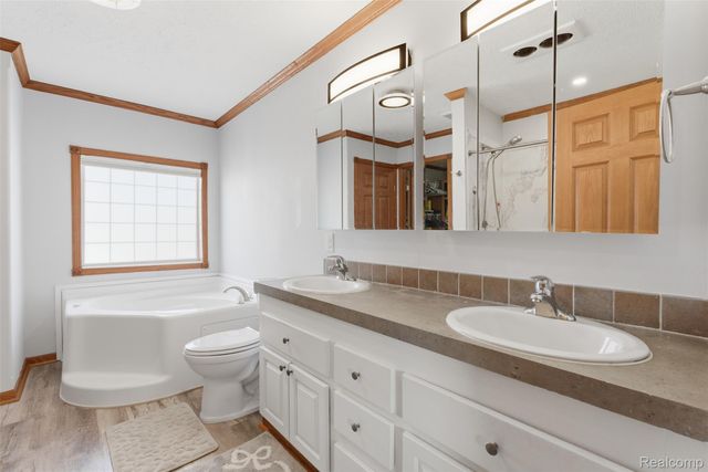 11050 Willowgreen Court, Green Oak Township, MI 48178