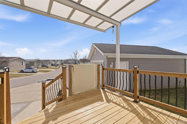 11050 Willowgreen Court, Green Oak Township, MI 48178
