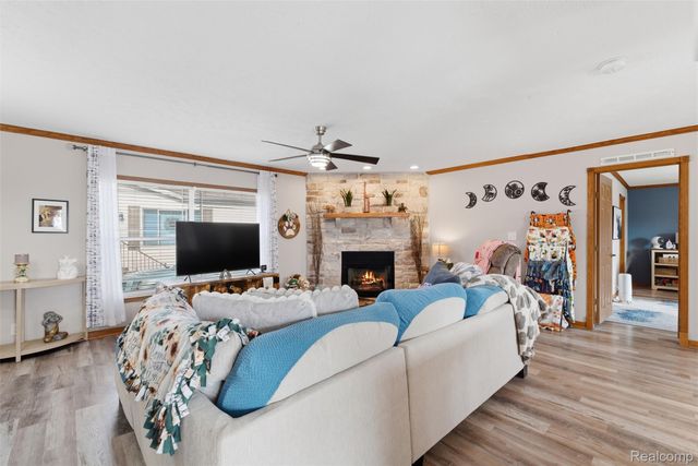 11050 Willowgreen Court, Green Oak Township, MI 48178