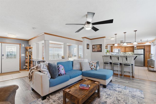 11050 Willowgreen Court, Green Oak Township, MI 48178