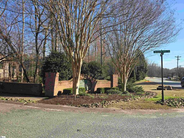 10 Colonel Storrs Court, Greer, SC 29650