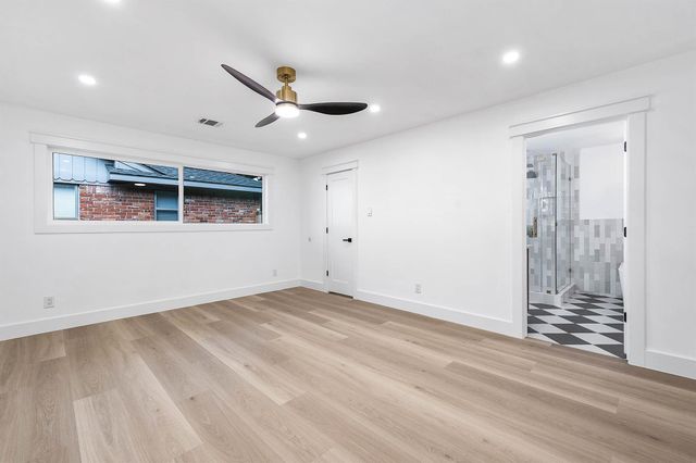 5507 Valkeith Drive, Houston, TX 77096