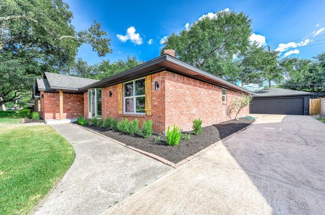 5507 Valkeith Drive, Houston, TX 77096