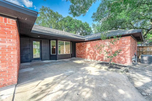 5507 Valkeith Drive, Houston, TX 77096