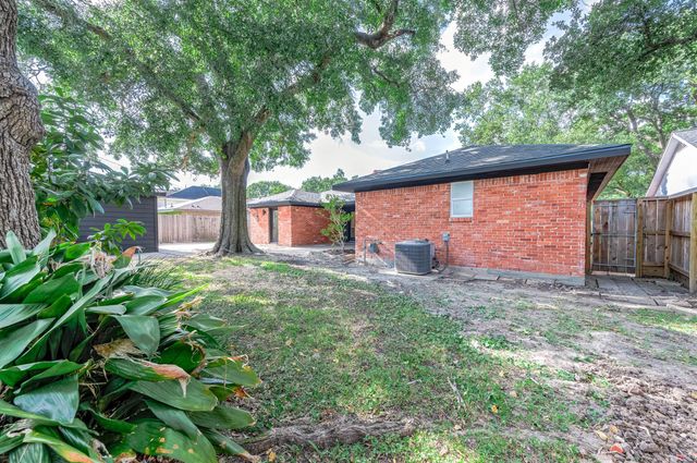 5507 Valkeith Drive, Houston, TX 77096