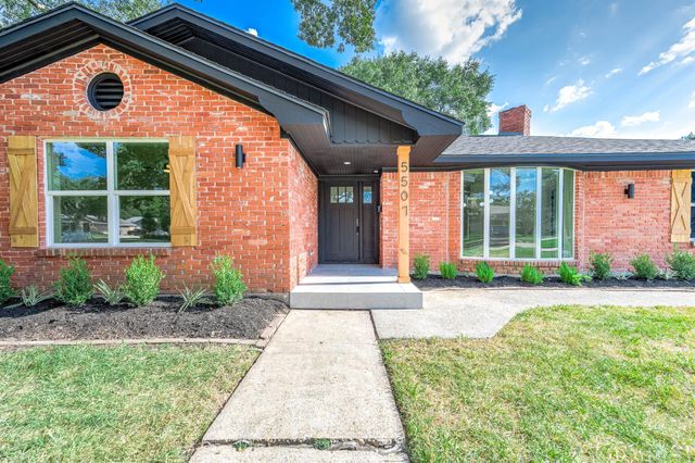 5507 Valkeith Drive, Houston, TX 77096