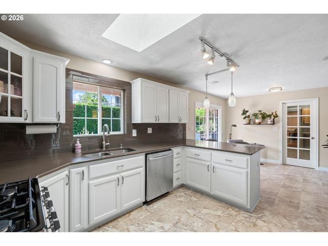 6221 MONTANA Ln, Vancouver, WA 98661