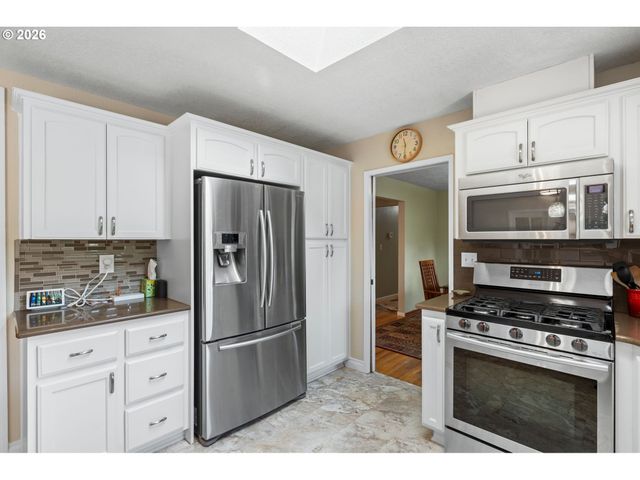 6221 MONTANA Ln, Vancouver, WA 98661